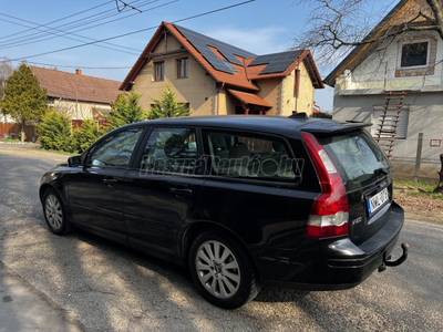 VOLVO V50 2.0