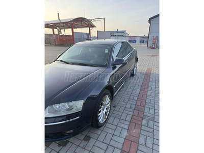 AUDI A8 4.2 V8 quattro Tiptronic ic