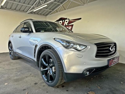 INFINITI QX70 3.0 d S Premium (Automata) MAGYAR AUTÓ.VÉGIG HIVATALOS SZERVIZ.TETŐ.BOSE.ÜLÉS FŰT/HŰT.TÁV-SÁV TARTÓ.360 KAM