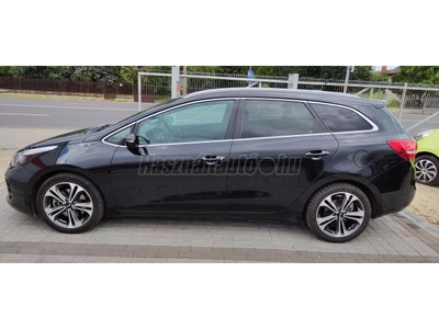 KIA CEE'D 1.6 CRDI EX Prémium DCT GT LINE. GYÁRI NAVIGÁCIÓ