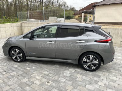 NISSAN LEAF Tekna 40kWh (Automata)