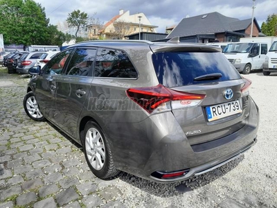 TOYOTA AURIS Touring Sports 1.8 HSD Active Trend+ (Automata) mo-i. 1.tulaj. panorámatető!