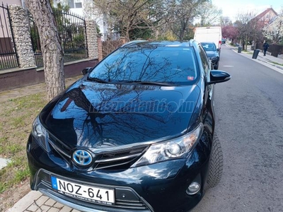 TOYOTA AURIS Touring Sports 1.8 HSD Lounge (Automata) Hybrid. Skyview