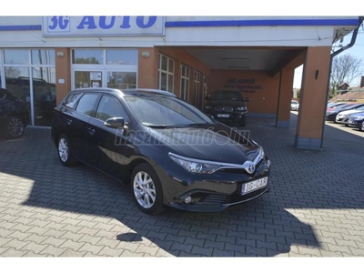 TOYOTA AURIS Touring Sports 1.8 HSD Selection (Automata)