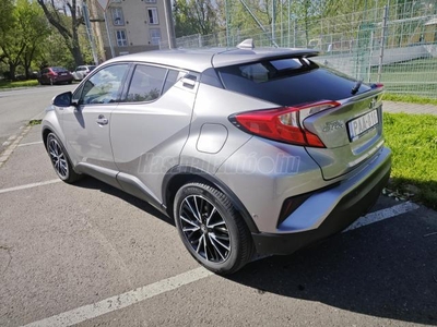 TOYOTA C-HR 1.8 Hybrid Executive e-CVT