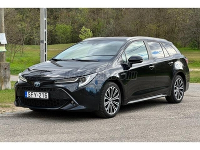 TOYOTA COROLLA Touring Sports 1.8 Hybrid Comfort Style Tech e-CVT Magyarországi..1.Tulaj..NEM TAXI..Szervizelt..LED