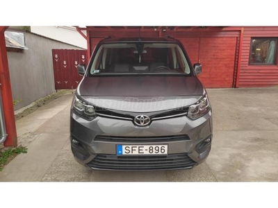 TOYOTA PROACE City Verso 1.2T Family L2H1 [7 személy]