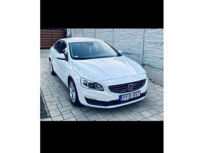 VOLVO S60 2.0 D [D3] Momentum Geartronic Első tulajdonos. 94.000Km. Xenon. Automata