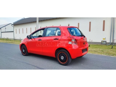 TOYOTA YARIS 1.0 998 Ice