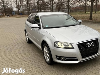 AUDI A3 2.0 TDI Ambiente DPF quattro 4x Ülésfűt...