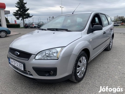 Ford Focus 1.6 Ambiente igazolt 124 e km.szervi...