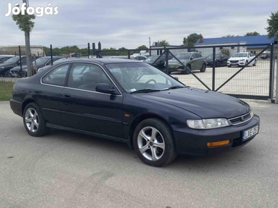 Honda Accord 2.0i Aerodeck Es