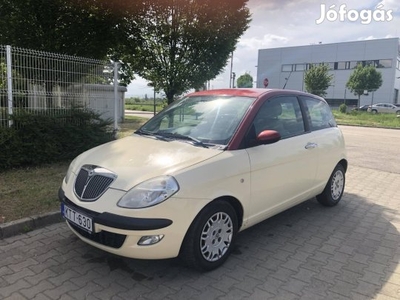 Lancia Ypsilon 1.4 16V Oro Üzembiztos / Bp