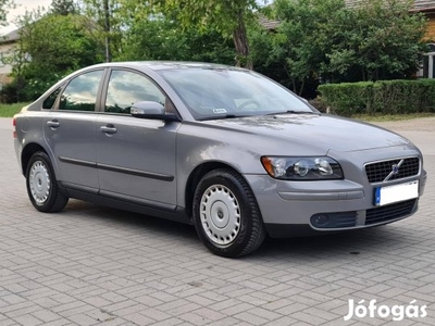 Volvo S40 1.6 Kinetic Igazi Ritkaság!!! Garantá...