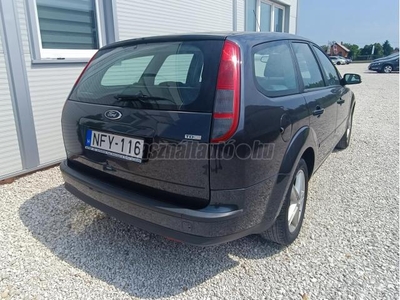 FORD FOCUS 1.6 TDCi Ghia DPF