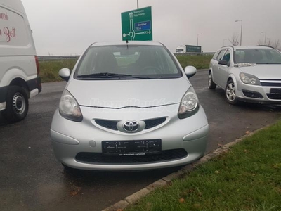 TOYOTA AYGO 1.0 Sport AC M-MT