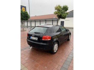 AUDI A3 1.6 Ambiente 8P - Frissen Javított Motor - Új Négyévszakos Szett