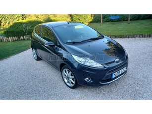 FORD FIESTA 1.25 Titanium 82LE 127.644.Km !!