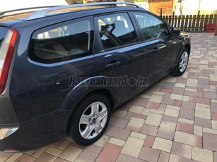 FORD FOCUS 1.6 Ambiente