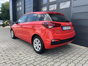 HYUNDAI I20 1.25 LP Comfort SZERVIZKÖNYV / 27 % ÁFÁS / 1.TULAJ / MAGYARORSZÁG-i / KLÍMA / TEMPOMAT