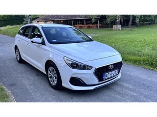 HYUNDAI I30 1.6 CRDi MP Life DCT Tempomat.ütközésgátló.fáradságérzékelő.sávtartó.radar