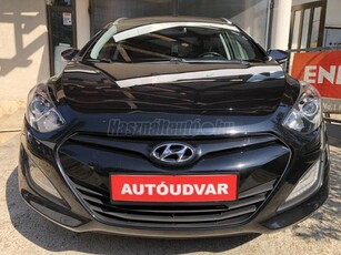 HYUNDAI I30 CW 1.4i Life Ülésfűtés-Tolatóradar-Tempomat-Bluetooth-1 tulaj