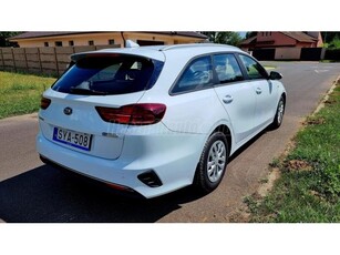 KIA CEE'D Ceed SW 1.6 CRDi HP Hybrid Gold GYÁRI GARANCIÁS! LEINF. 84 EZER KM!