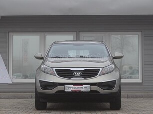 KIA SPORTAGE 1.7 CRDi LX TEMPOMAT-PARK'RADAR-FRISS'MŰSZAKI-SZERV.KÖNYV