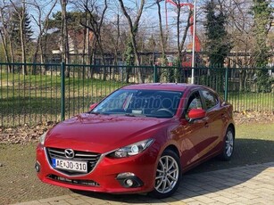 MAZDA 3 2.2 D Challenge MEGKÍMÉLT Leinformálható Led Tempomat Navi Budapest