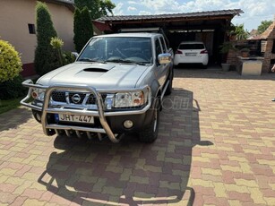 NISSAN PICK UP 2.5 4WD Double Cab