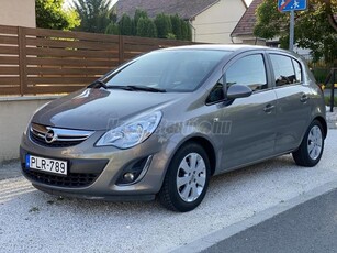 OPEL CORSA D 1.4 Enjoy GYÁRI NAVIGÁCIÓS FEJEGYSÉG++VEZETETT SZERVIZKÖNYV