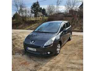 PEUGEOT 5008 e-HDI 1.6