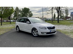 SKODA OCTAVIA Combi 2.0 CR TDI Style ÁFÁS! Sérülésmentes! Első tulajdonostól!