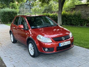 SUZUKI SX4 1.5 GS Limitált Le.i 156E Km!Vonóhorog!4El.ablak!2db Gyári Kulcsaival és Törzskönyvével