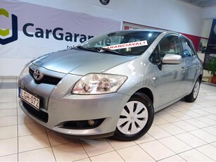 TOYOTA AURIS 1.4 Sol