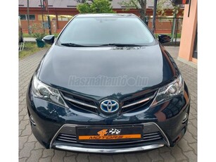 TOYOTA AURIS 1.8 HSD Lounge (Automata) SZERVIZKÖNYVES. PARKASZISZTENS.TEMPOMAT.ÜLÉSFŰTÉS !