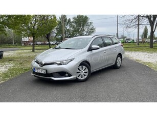 TOYOTA AURIS Touring Sports 1.33 Live (PGT-714) Első tulajdonostól! 1 Év Garanciával!