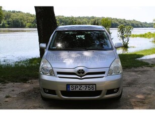 TOYOTA COROLLA VERSO 1.8 Linea Sol