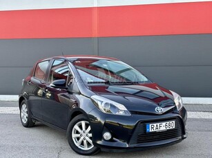 TOYOTA YARIS 1.5 HSD Live (Automata) Második Tulaj! Navi+Kamera!