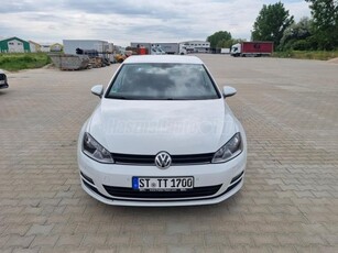 VOLKSWAGEN GOLF VII 2.0 TDI BMT Highline Euro 6 Lounge kivitel