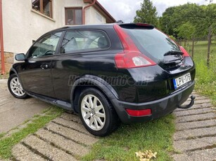 VOLVO C30 2.0 D Momentum