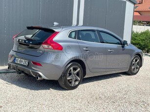 VOLVO V40 2.0 D [D3] R-Design Momentum GYÁRI FÉNYEZÉS! LED.ÜLÉSFŰTÉS.ON CALL. MAGYAR MENÜ