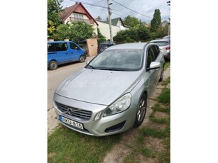 VOLVO V60 1.6 D DRIVe