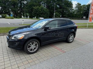 VOLVO XC60 2.4 D [D5] Summum Geartronic