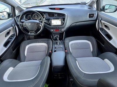 KIA CEE'D SW 1.6 CRDI LX (Automata) Friss műszaki.Félbőr.Xenon.Navi.Kamera!