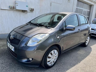 TOYOTA YARIS 1.3 Exe