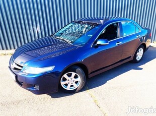 Honda Accord 2.0 Comfort Digitklima // 150 E Km...