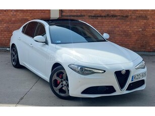 ALFA ROMEO GIULIA 2.0 Elegante (Automata) T.kamera. Navi. Bőr. Nap tető