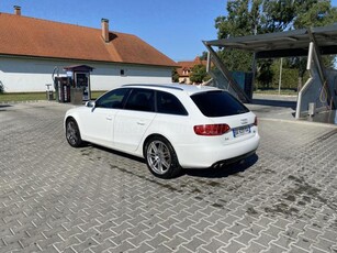 AUDI A4 Avant 2.0 TDI DPF quattro FRISS SZERVIZ.JÓ ÁLLAPOT.FRANCIA OKMÁNYOK