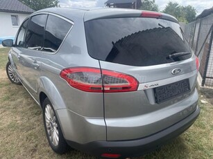 FORD S-MAX 2.0 TDCi Titanium Champions KEVÉS KM